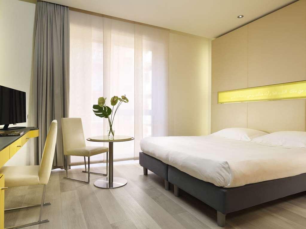 ยูเอ็นเอโฮเต็ล โบโลญญา เชนโตร Hotel ห้อง รูปภาพ